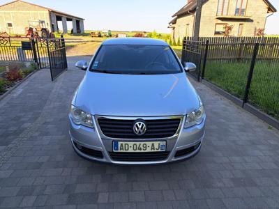 Używane Volkswagen Passat - 13 999 PLN, 216 000 km, 2009