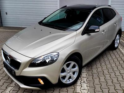 Używane Volvo V40 - 55 700 PLN, 158 000 km, 2016