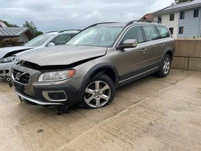 Używane Volvo XC 70 - 15 000 PLN, 1 110 000 km, 2011