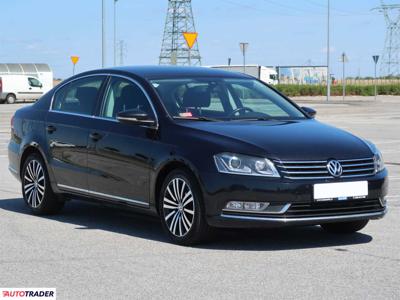 Volkswagen Passat 2.0 138 KM 2014r. (Piaseczno)