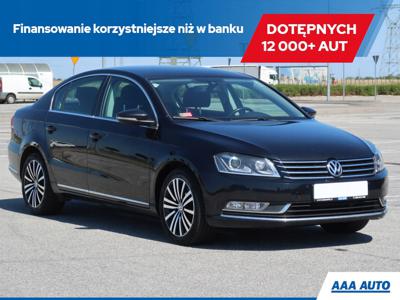 Volkswagen Passat B7 Limousine 2.0 TDI CR DPF BlueMotion 140KM 2014