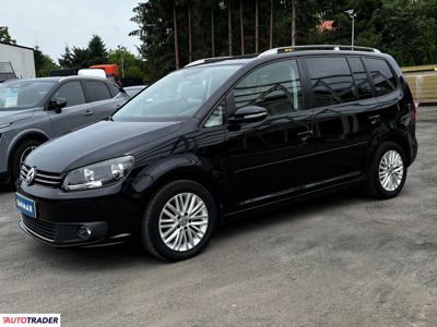 Volkswagen Touran 1.6 diesel 105 KM 2015r. (Sanok)