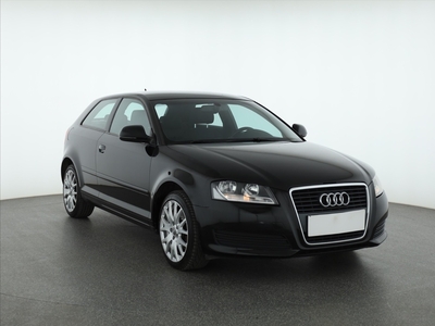 Audi A3 II (8P) , Automat, Klimatronic, Tempomat, Parktronic,ALU