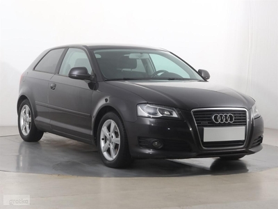 Audi A3 II (8P) , Xenon, Bi-Xenon, Klimatronic, Tempomat, Parktronic,