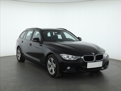 BMW SERIA 3 V (F30/F31/F34) BMW SERIA 3 , Automat, Xenon, Bi-Xenon, Klimatronic, Parktronic,