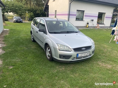 Focus 2006 1.6 TDCI 90KM klima 2kpl opon