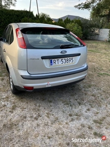 Ford Focus mk2 1.6 16V 100km