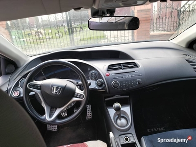 Honda Civic 1.8 benzyna