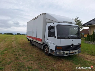 Mercedes Atego 815 z windą