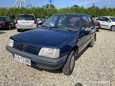 Peugeot 205