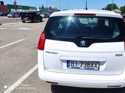 Peugeot 5008 7 osobowy 2012/2013