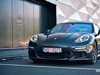 Porsche Panamera S