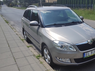 Skoda Fabia II Skoda Fabia kombi family 2012 r poj 1398 cm3, benzyna/gaz