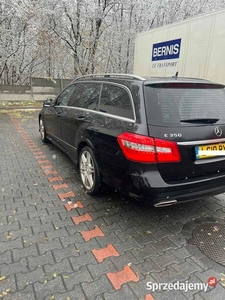 Sprzedam Mercedes Benz E 350 3L silnikiem sprowadzony z Anglią cena 20000zł