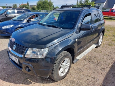 Suzuki Grand Vitara 2.0 benz