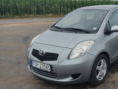 Toyota Yaris 1.3 benzyna