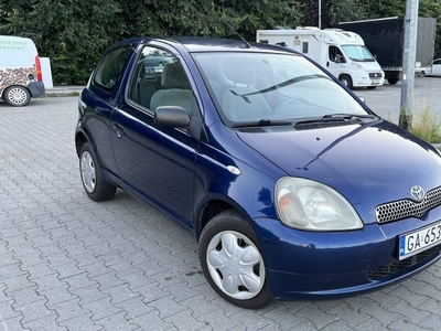 Toyota Yaris 1.3b 2000r