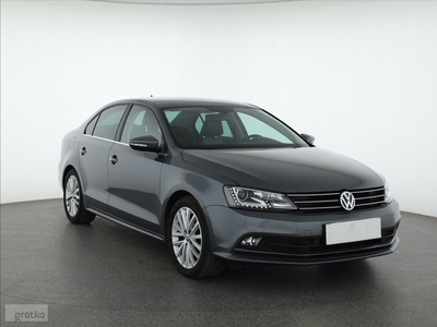 Volkswagen Jetta VI , Skóra, Navi, Xenon, Bi-Xenon, Klimatronic, Tempomat,