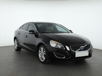 Volvo S60 II , Automat, Skóra, Navi, Xenon, Klimatronic, Tempomat,