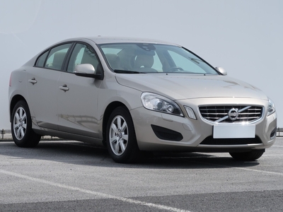 Volvo S60 II , Salon Polska, Serwis ASO, Skóra, Navi, Xenon, Bi-Xenon,