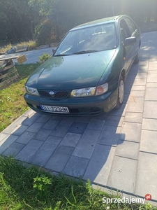 Zamienię Almera 99rok hak 1.6 16v + LPG SPRAWNA KLIMATYZACJA