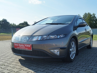 Honda Civic VIII 1,8 140 km 5 lat jeden wł. zadbany sprawny