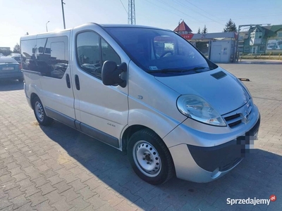 Nissan Primastar 2.0 Bus 9 osobowy 2006r.