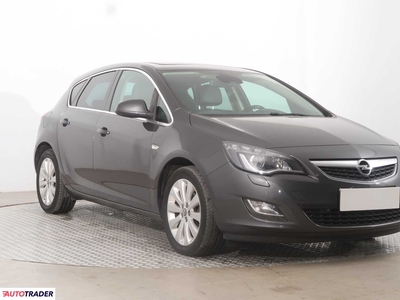 Opel Astra 1.4 138 KM 2012r. (Piaseczno)