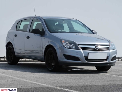 Opel Astra 1.4 88 KM 2010r. (Piaseczno)