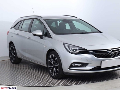 Opel Astra 1.6 108 KM 2018r. (Piaseczno)