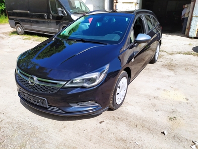 Opel Astra K 1,6 cdti 110 KM bezwypadkowy