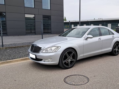 Piękny MERCEDES Klasa S W221 3.0 V6 CDI Automat Klima Skóry Tempomat Hak