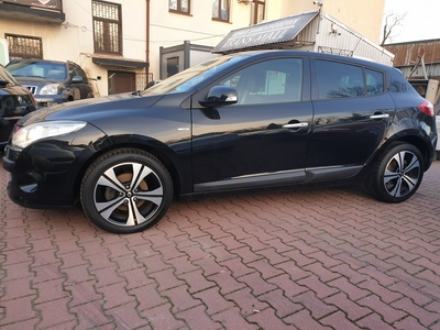 Renault Megane III Benzyna. Manual. Bezwypadkowy. Navi. Bose. Tempomat. Grzane Fotele.