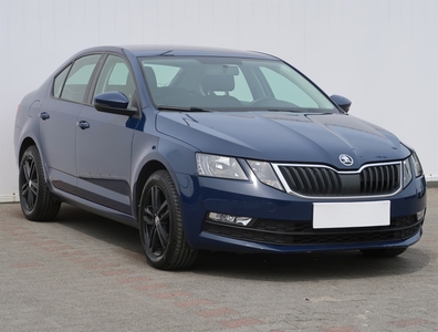 Skoda Octavia III , Salon Polska, Klima, Parktronic