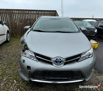 Toyota Auris 1.8 Hybryda 2015 rok Potwierdzony przebieg 160tys km