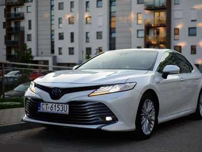 Toyota Camry VIII 2.5 Hybryda e-CVT 218KM 2019r