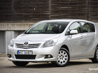 Toyota Verso 2009 rok 1.8 benzyna niski przebieg 7 osobowe