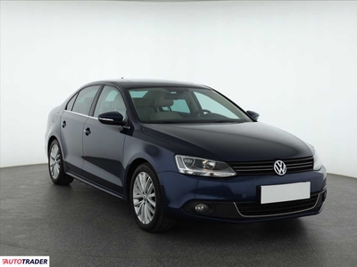 Volkswagen Jetta 1.6 103 KM 2010r. (Piaseczno)