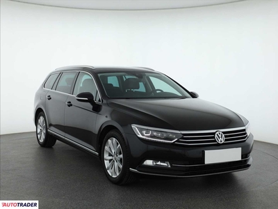 Volkswagen Passat 2.0 147 KM 2016r. (Piaseczno)