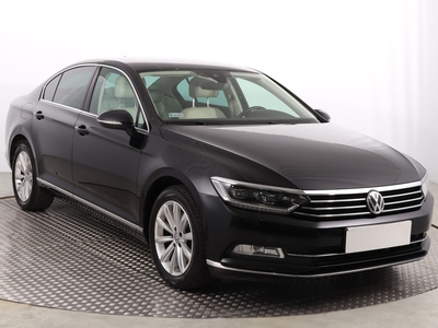 Volkswagen Passat B8 , Salon Polska, Serwis ASO, Skóra, Navi, Klimatronic,