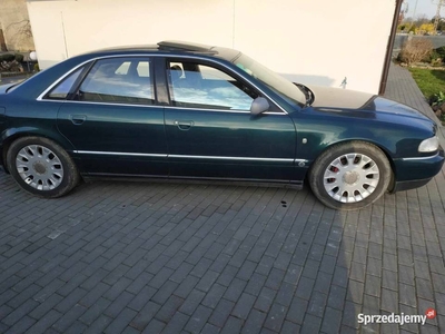 Audi A8 D2 zderzak przód fotele jasne