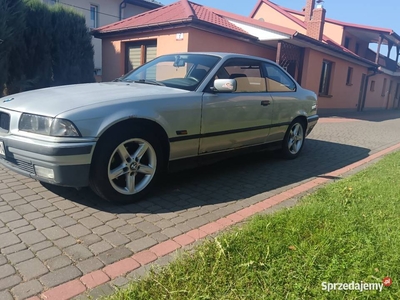 Bmw e36 coupe 2.0 gaz R6 150km