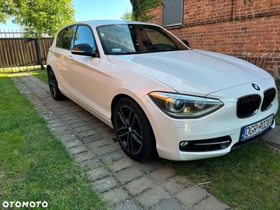 BMW Seria 1 120d Sport Line