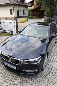 BMW Seria 5 530i xDrive Luxury Line