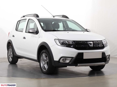 Dacia Sandero 0.9 88 KM 2017r. (Piaseczno)