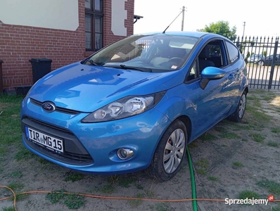 Ford fiesta MK7 1.25 benzyna 133 tys km serwis ASO książka serwisowa