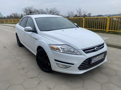 Ford Mondeo VII Ford Mondeo Zarejestrowany Lift Mały przebieg