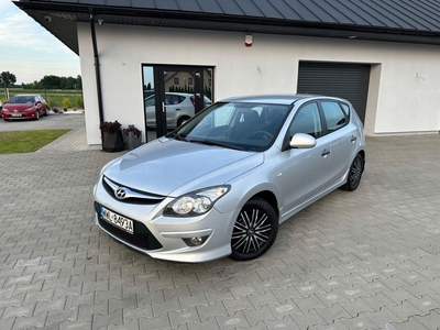 Hyundai i30 I CW Facelifting 1.4 DOHC 109KM 2011