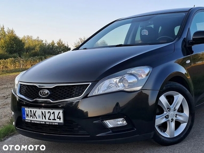 Kia Ceed 1.4 CVVT Dream-Team Edition