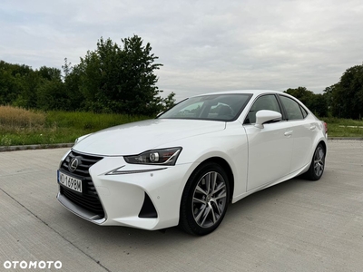 Lexus IS 200t / 300 Elegance